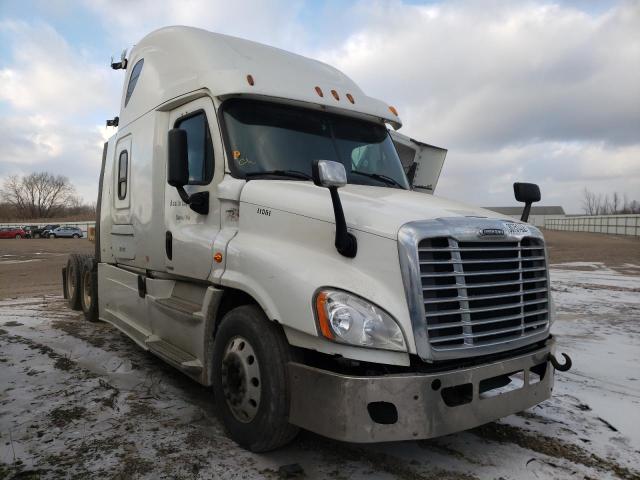 2014 FREIGHTLINER CASCADIA 1 - Left Front View