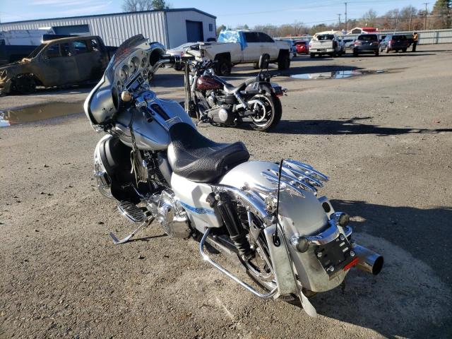 2010 HARLEY-DAVIDSON FLHX 1HD1KB419AB616006