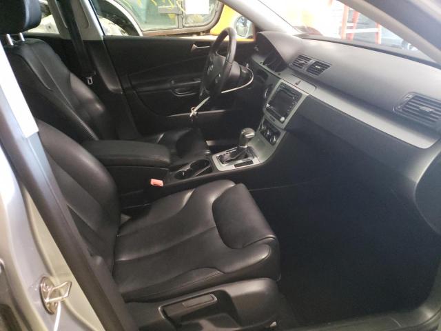 2010 VOLKSWAGEN PASSAT KOM WVWJK7AN0AE163348