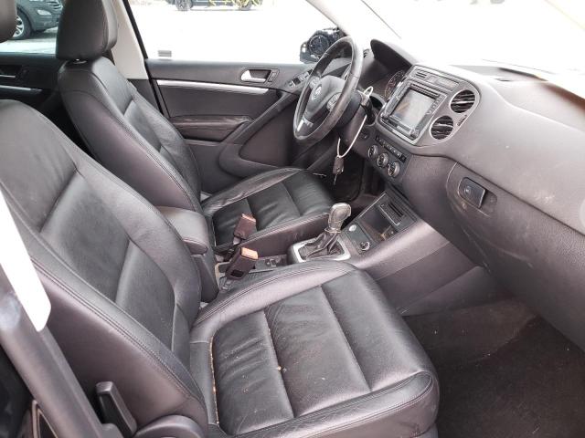 2017 VOLKSWAGEN TIGUAN HIG WVGLV7AX3HK005269