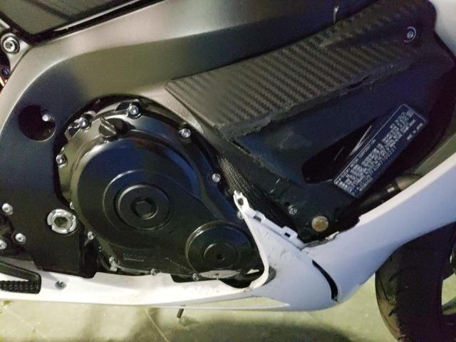2021 SUZUKI GSX-R600 JS1GN7FA0M7100227