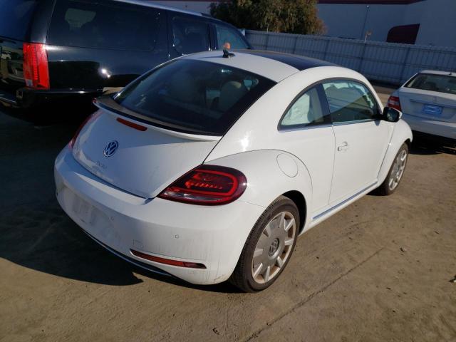2019 VOLKSWAGEN BEETLE SE 3VWJD7AT9KM710067