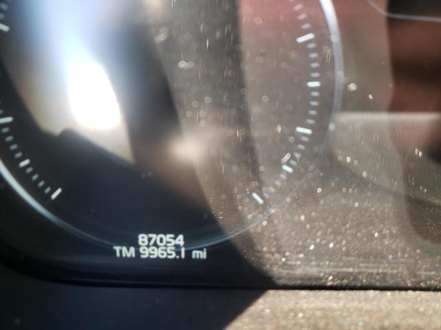 2018 VOLVO XC60 T5 R- LYV102RM3JB082705