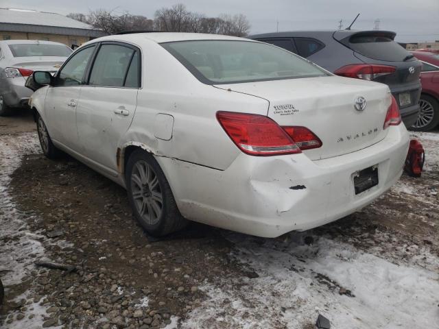 2006 TOYOTA AVALON XL - Right Front View