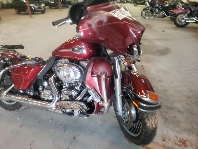 2010 HARLEY-DAVIDSON FLHTCU 1HD1FC413AB672128