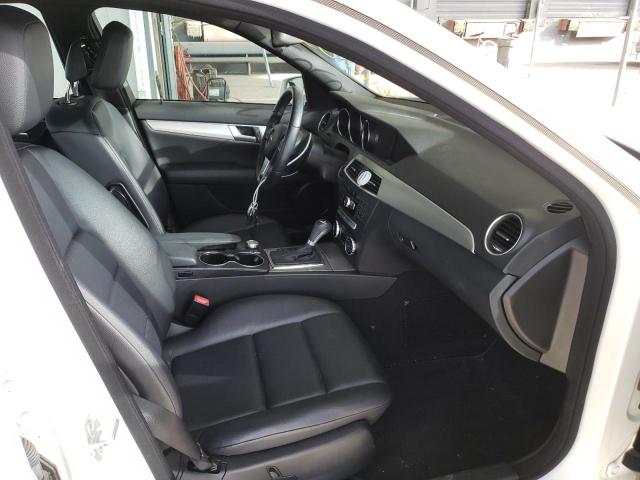 2014 MERCEDES-BENZ C250 WDDGF4HB0ER317022