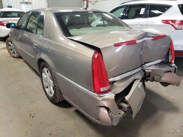 2006 CADILLAC DTS - Right Front View
