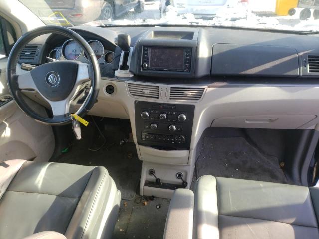 2010 VOLKSWAGEN ROUTAN SE 2V4RW3D15AR195245
