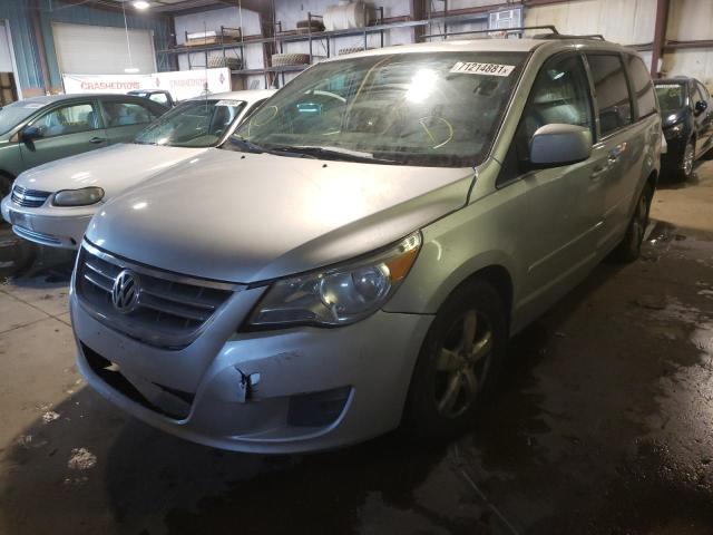 2011 VOLKSWAGEN ROUTAN SE 2V4RW3DG1BR695389