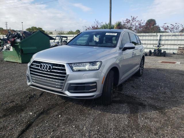 VIN WA1LHAF71KD046281 2019 Audi Q7, Premium Plus no.2