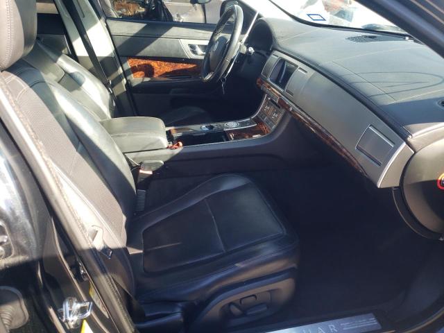 2011 JAGUAR XF PREMIUM SAJWA0GB2BLS19222