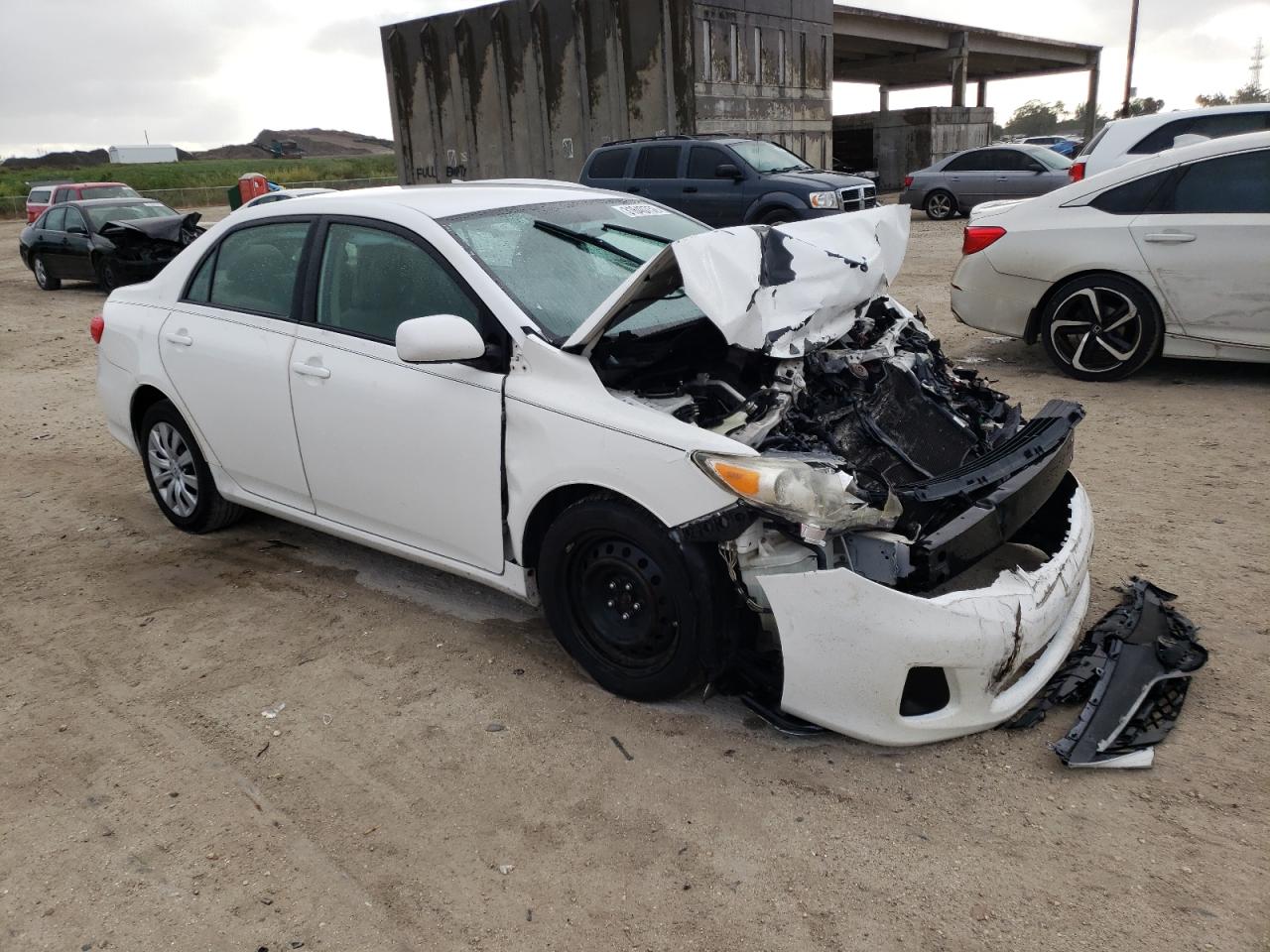TOYOTA COROLLA BASE