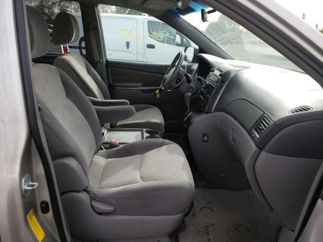 2010 TOYOTA SIENNA CE 5TDKK4CC6AS299573