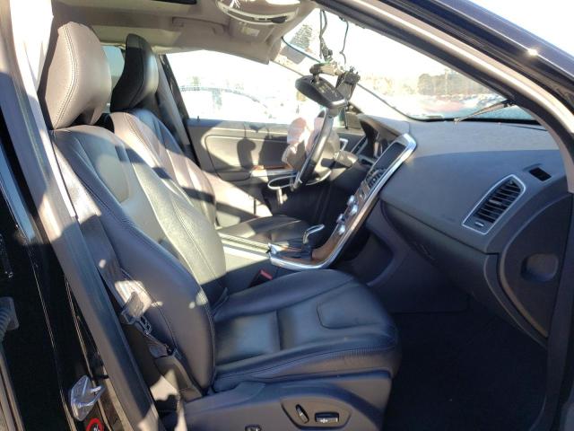 2017 VOLVO XC60 T5 IN YV440MDUXH2141807
