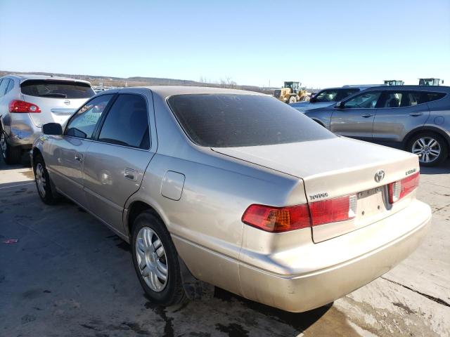 2001 TOYOTA CAMRY CE - Right Front View