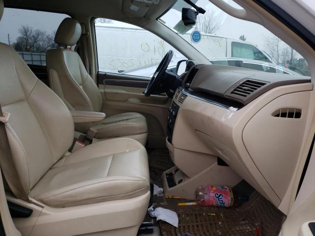 2010 VOLKSWAGEN ROUTAN SE 2V4RW3D18AR186605