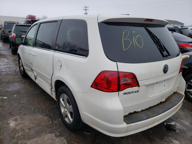 2010 VOLKSWAGEN ROUTAN SE 2V4RW3D18AR186605
