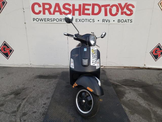 2015 VESPA GTS 300 SU ZAPM459L9F5100155
