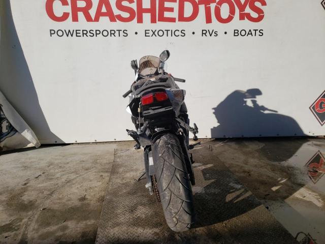 2014 SUZUKI GSX-R600 JS1GN7FA8E2100961