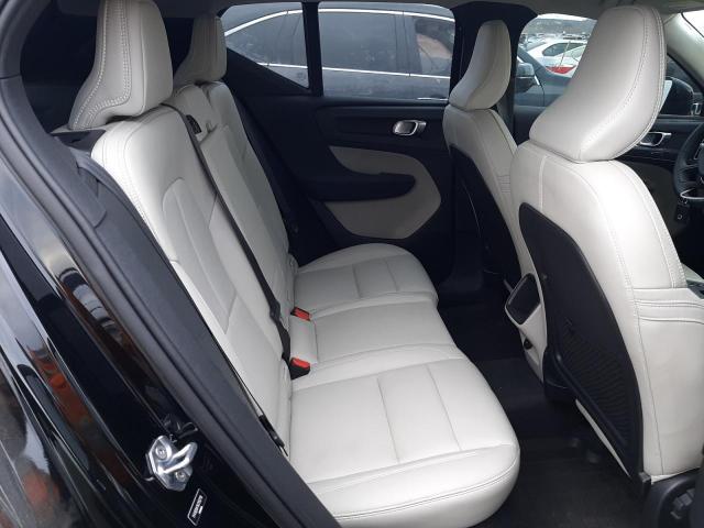 2019 VOLVO XC40 T5 MO YV4162UK1K2132716
