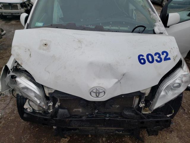 5TDKZ3DC0HS836758 Toyota Sienna Le 2017. Фото: 6