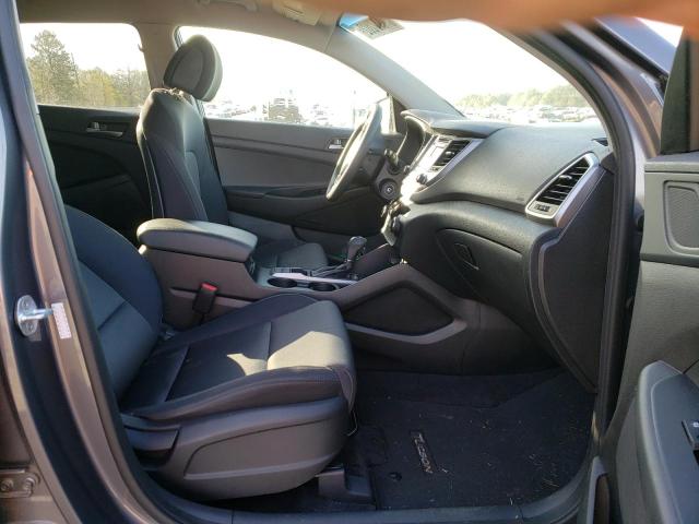 2018 HYUNDAI TUCSON SE KM8J23A45JU786028