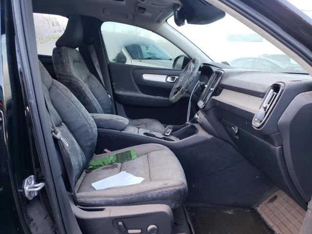 2021 VOLVO XC40 T5 MO YV4162UK0M2407611