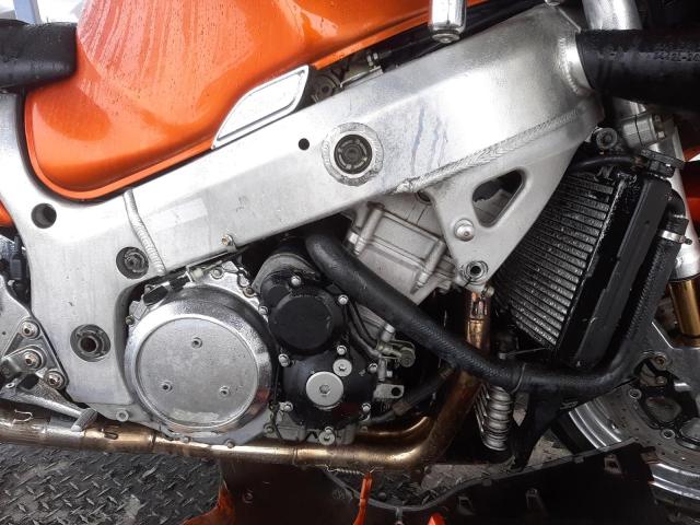 2000 SUZUKI GSX1300 R JS1GW71AXY2107287