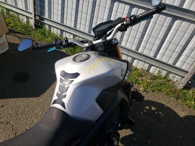 2015 YAMAHA FZ09 C JYARN33Y5FA001767