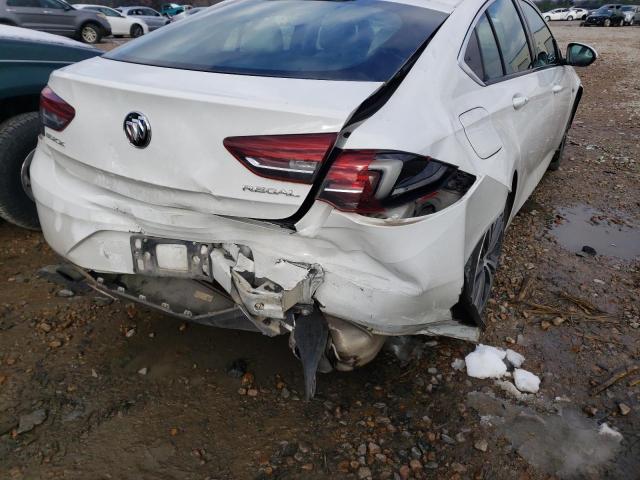 2018 BUICK REGAL ESSE W04GP6SX4J1139657