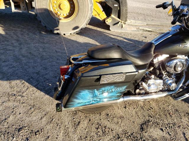2008 HARLEY-DAVIDSON FLHX 1HD1KB4188Y701037