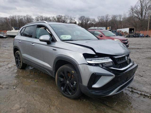Salvage cars for sale at Finksburg, MD auction: 2022 Volkswagen Taos SE