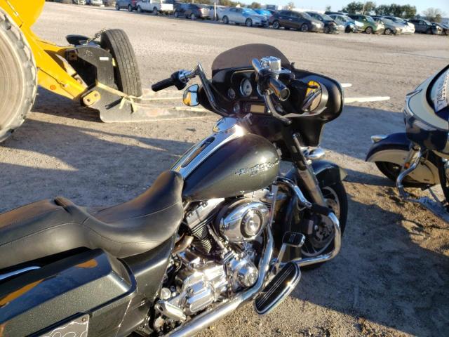 2008 HARLEY-DAVIDSON FLHX 1HD1KB4188Y701037
