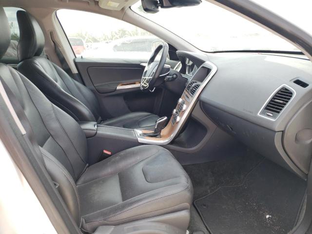 2017 VOLVO XC60 T5 IN YV440MDU4H2038365