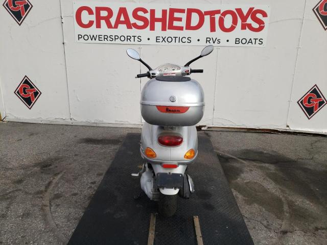 2004 VESPA M198F ZAPM198F545011174