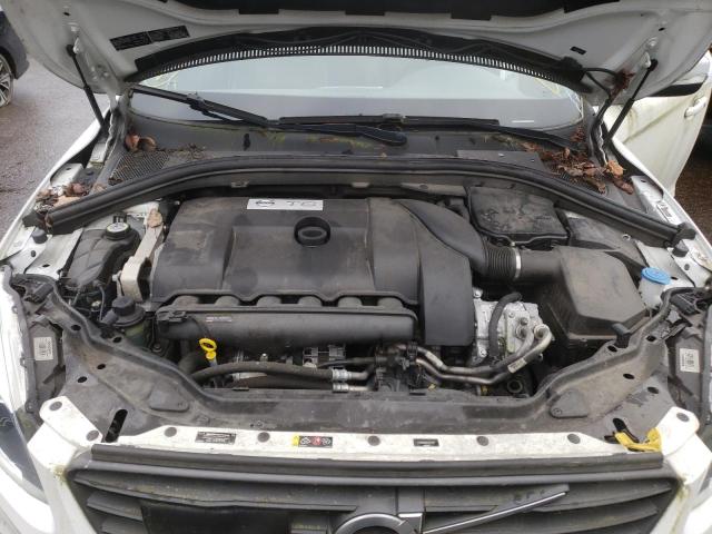 2015 VOLVO XC60 T6 R- YV4902RS1F2641157