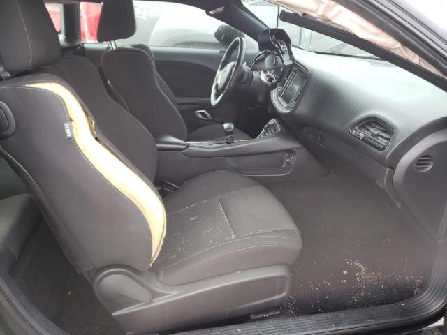 2C3CDZAT5FH821697 Dodge Challenger 2015. Фото: 4