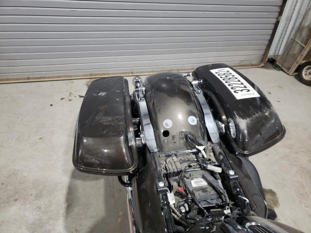 2021 HARLEY-DAVIDSON FLHX 1HD1KBC17MB627107
