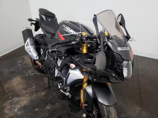 2021 SUZUKI GSX-R1000 JS1DM11H9M7100525