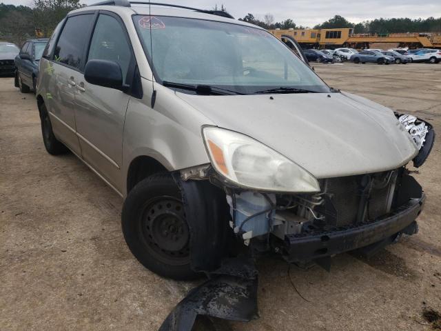 2004 Toyota Sienna CE