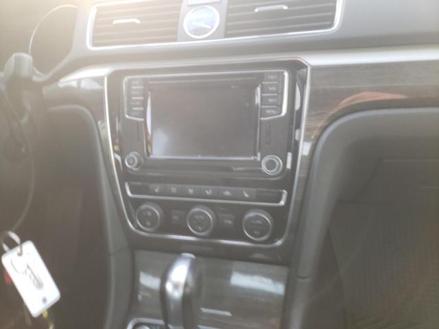 2017 VOLKSWAGEN PASSAT SE 1VWGT7A35HC051945