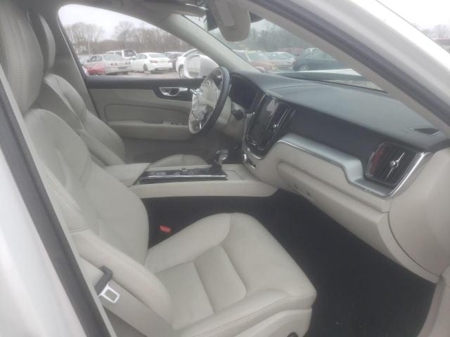2018 VOLVO XC60 T5 LYV102RK6JB073124