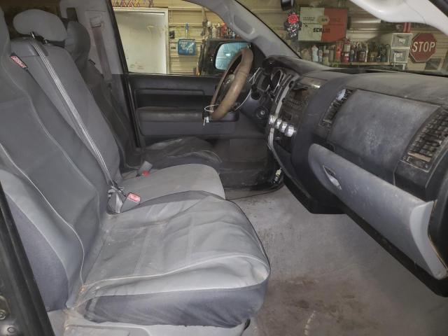 5TFDM5F1XAX002365 Toyota Tundra Cre 2010. Фото: 4