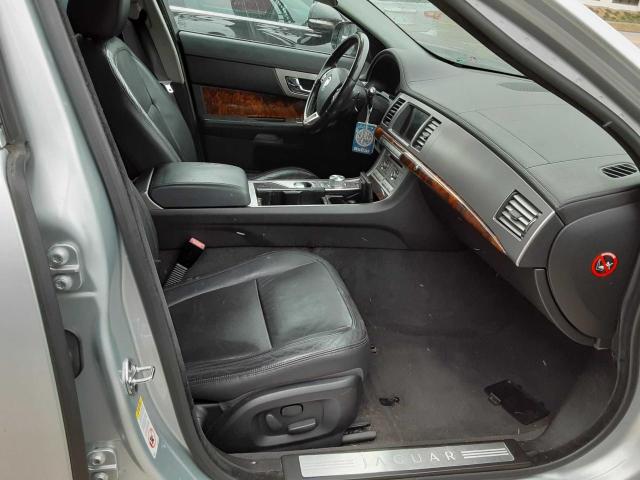 2011 JAGUAR XF SAJWA0FB5BLS00598