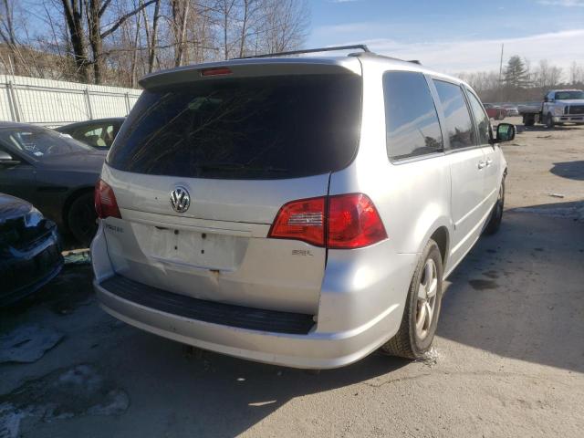 2011 VOLKSWAGEN ROUTAN SEL 2V4RW5DG4BR670059