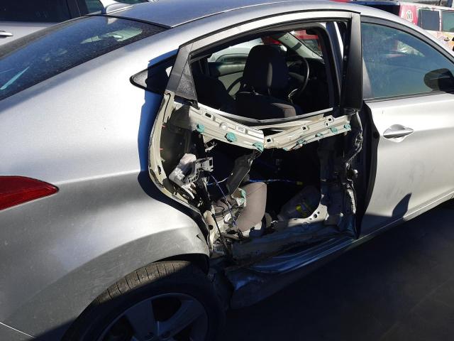 2013 HYUNDAI ELANTRA GL KMHDH4AE8DU019434