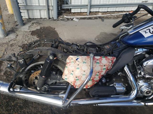 2010 HARLEY-DAVIDSON FLHTK 1HD1KEM16AB671921