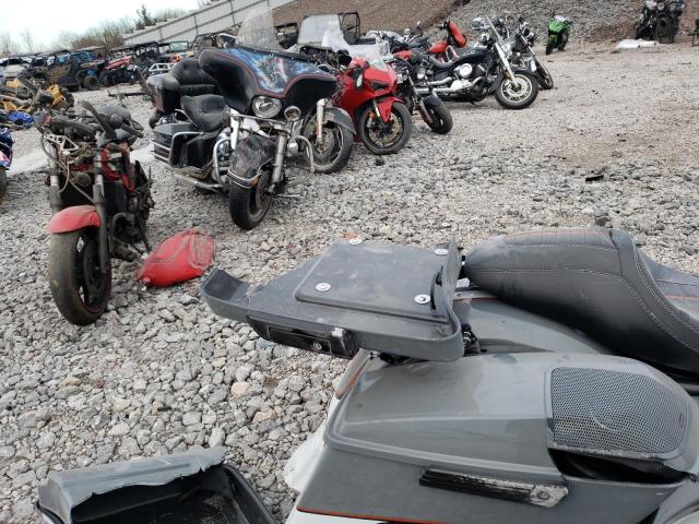 2020 HARLEY-DAVIDSON FLHX 1HD1KBC15LB632272