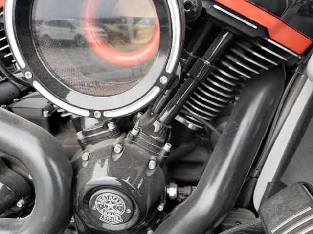 2020 HARLEY-DAVIDSON FLHX 1HD1KBC15LB632272