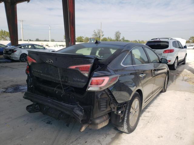 2017 HYUNDAI SONATA HYB KMHE24L13HA060044